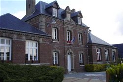 Mairie-école construite en 1905 - Montigny