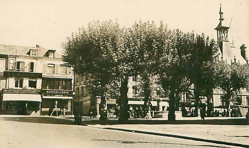 montivilliers-place-carnot