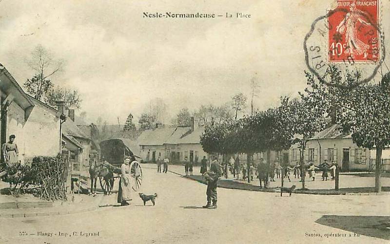 nesle-normandeuse-place2