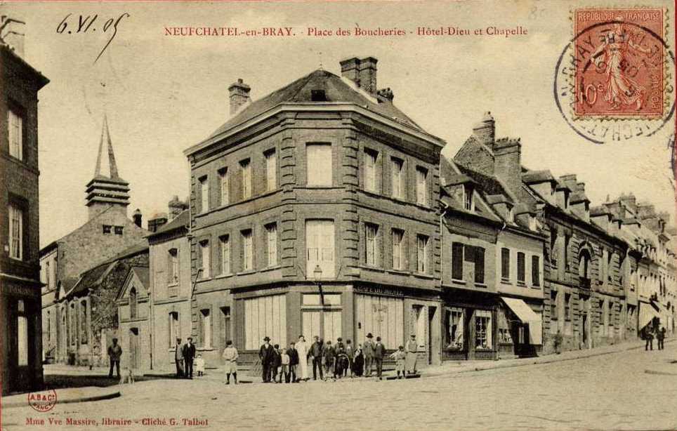 Place des Boucheries. Hôtel-Dieu et Chapelle