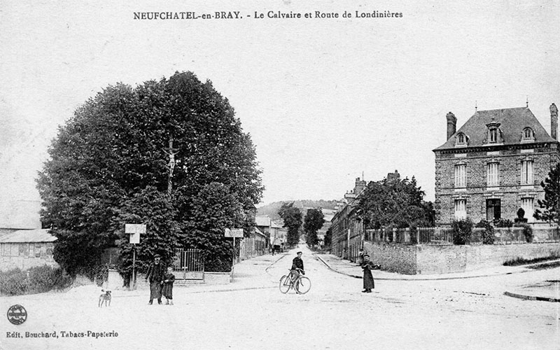Le Calvaire et Route de Londinières