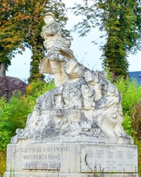 Le Monument aux Morts