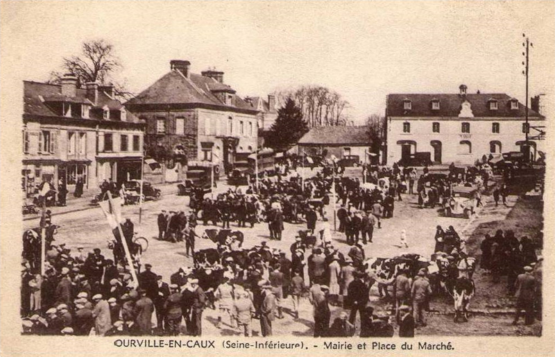La Mairie et la Place du March