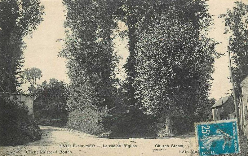 biville-sur-mer-rue-eglise