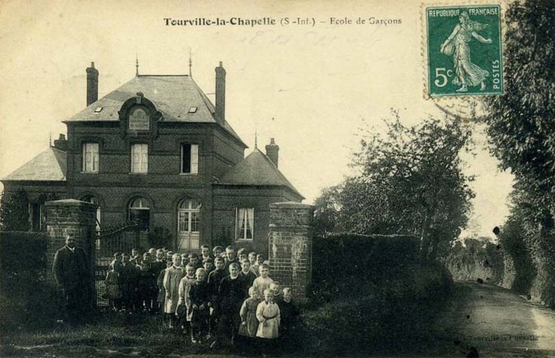 tourville-la-chapelle-ecole-garcons