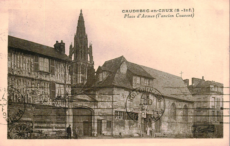 caudebec-en-caux-place-armes2