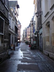 Rue de la Pie vers la place du vieux March - Rouen