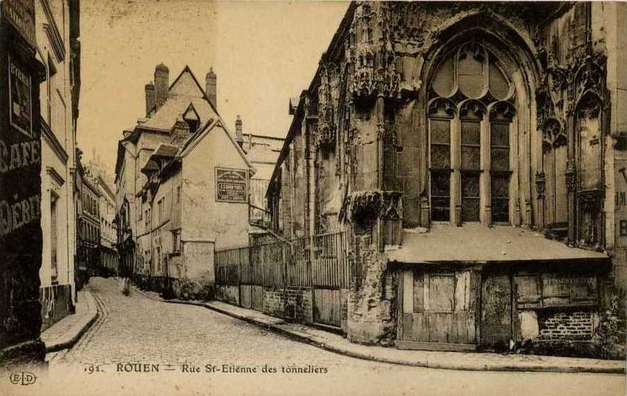 La rue et l'�glise Saint-Etienne-des-Tonneliers