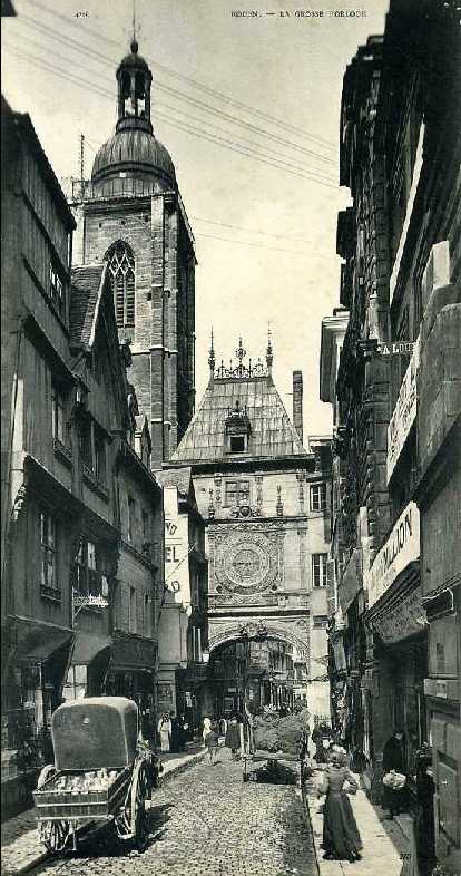 La Rue du Gros-Horloge
