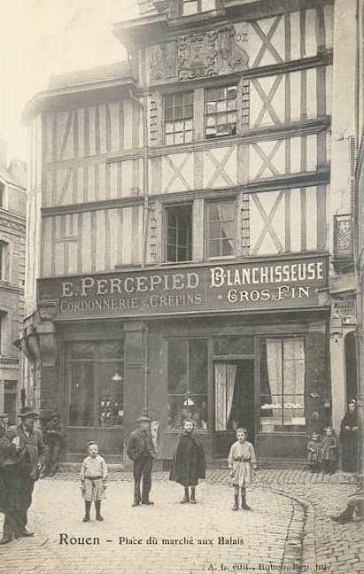 Place du March� aux Balais