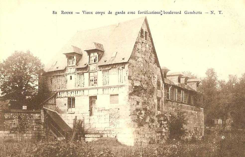 Vieux Corps de Garde avec Fortifications Boulevard Gambetta