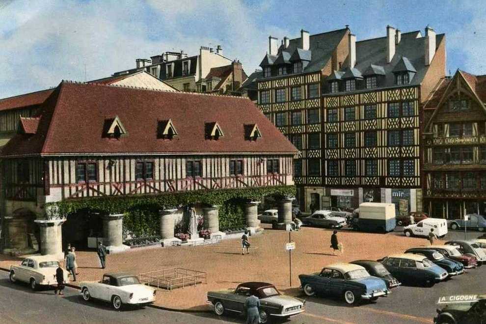 La place du Vieux-March&eacute; en 1958