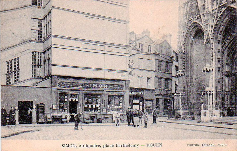 rouen-place-barthelemy2