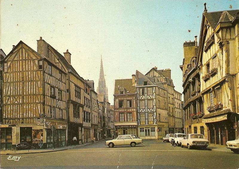 rouen-place-lieutenant-aubert