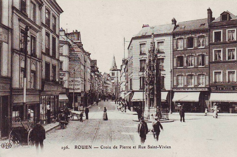 Croix de Pierre et Rue Saint-Vivien