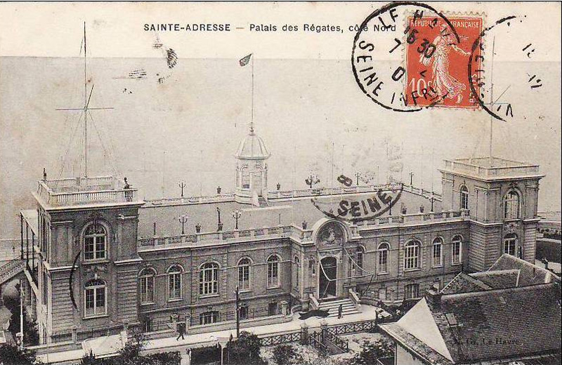 Le Palais des R�gates - C�t� Nord