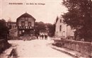 Un Coin du Village - Sainte-Colombe