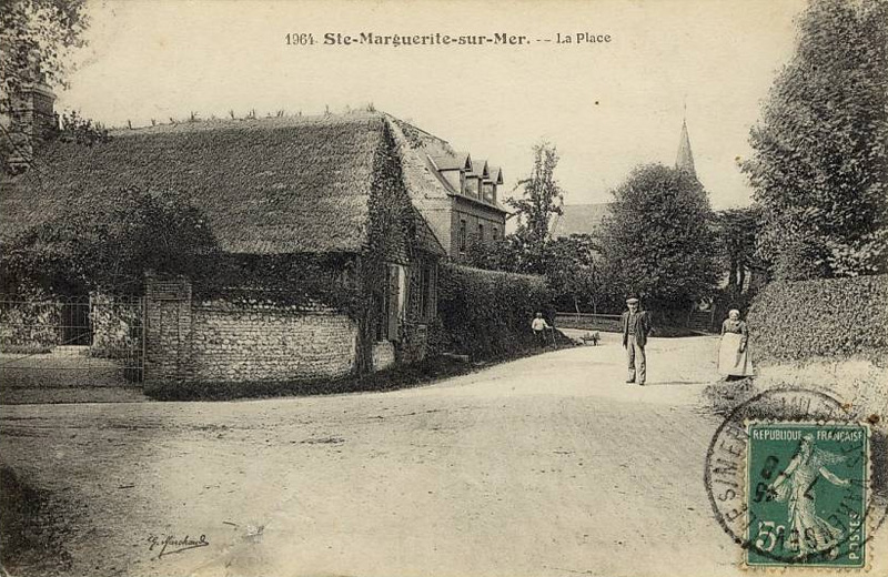 sainte-marguerite-sur-mer-place