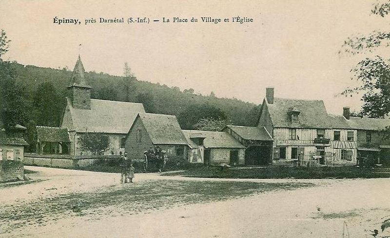 La Place du Village et l'�glise