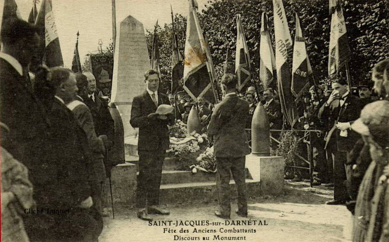 F�te des Anciens Combattants<br>Discours aux Monuments