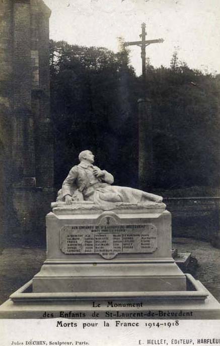 st-laurent-de-brevedent-monument-morts
