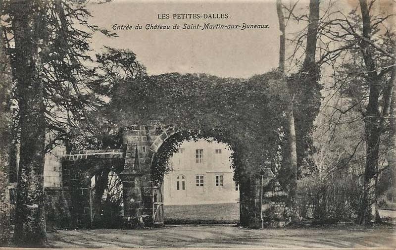 st-martin-aux-buneaux-entree-chateau
