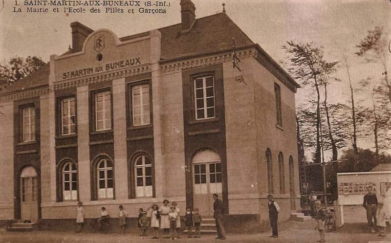 La Mairie et l'�cole des Filles et Gar�ons