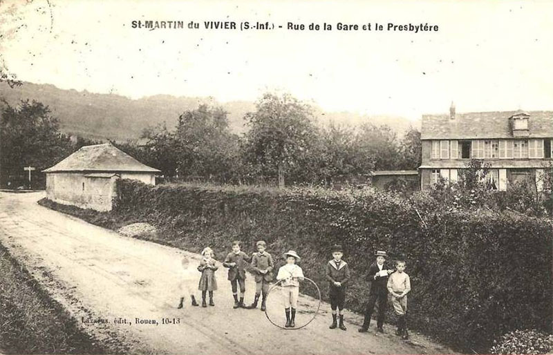 Rue de la Gare et le Presbytère