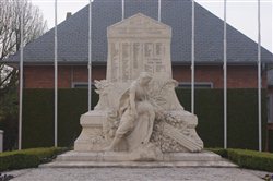 saint-nicolas-aliermont-monument-morts