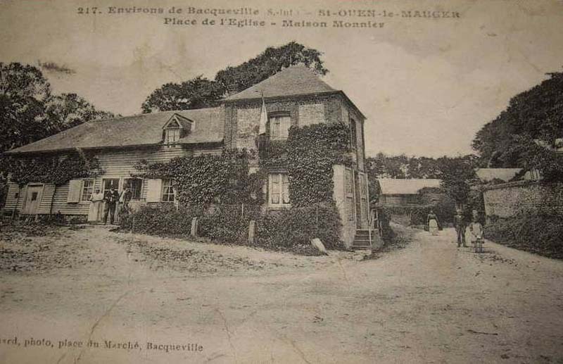 st-ouen-le-mauger-place-eglise