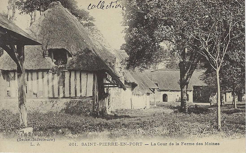 La Cour de la Ferme aux Moines