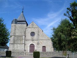 L\'église Saint-Riquier en grès construite en 1630 - Saint-Riquier-ès-Plains