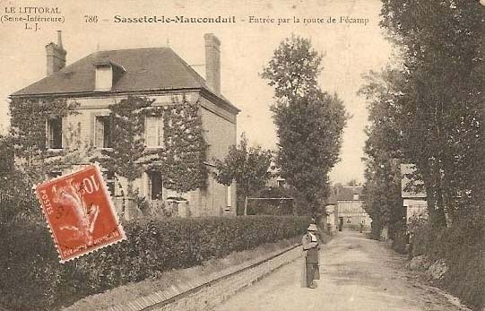 Entrée par la Route de Fécamp