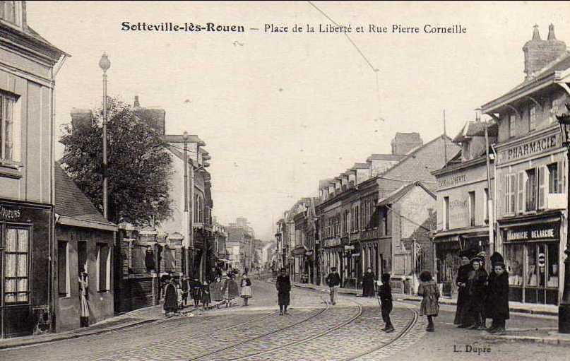 Place de la Libert� et Rue Pierre Corneille