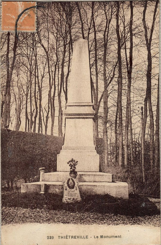 Le Monument aux Morts