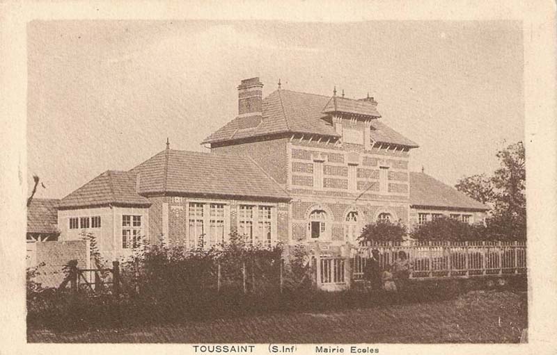 toussaint-mairie-ecole