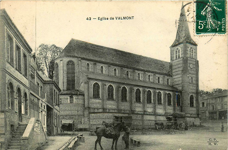 valmont-place-eglise2