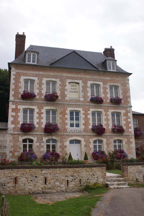 La  Mairie de Villequier