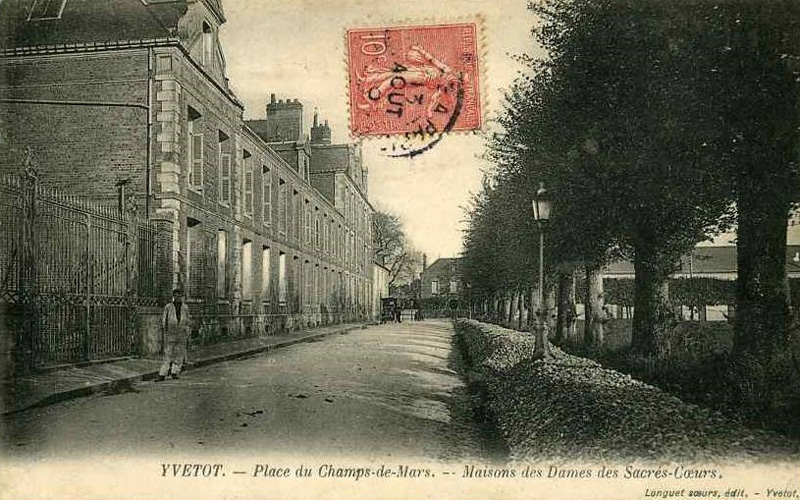 yvetot-place-champ-mars