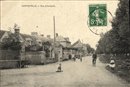 Amfreville - Rue Principale - Calvados - Normandie