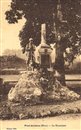 PONT-AUTHOU - LE MONUMENT aux MORTS de la GUERRE 1914-1918  - Eure (27) - Normandie