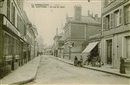 Louviers : La rue du Quai - Bazar du Bon March� - Eure (27) - Normandie