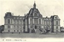 Évreux : L'Hôtel-de-Ville - Eure (27) - Normandie