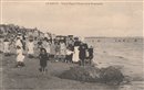 La Baule - sur la Plage à l'Heure de la Promenade  - Loire-Atlantique