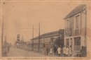 Saint-Étienne-du-Rouvray - Rue de Paris - Sortie des Chemins de Fer - 76 - Seine-Maritime